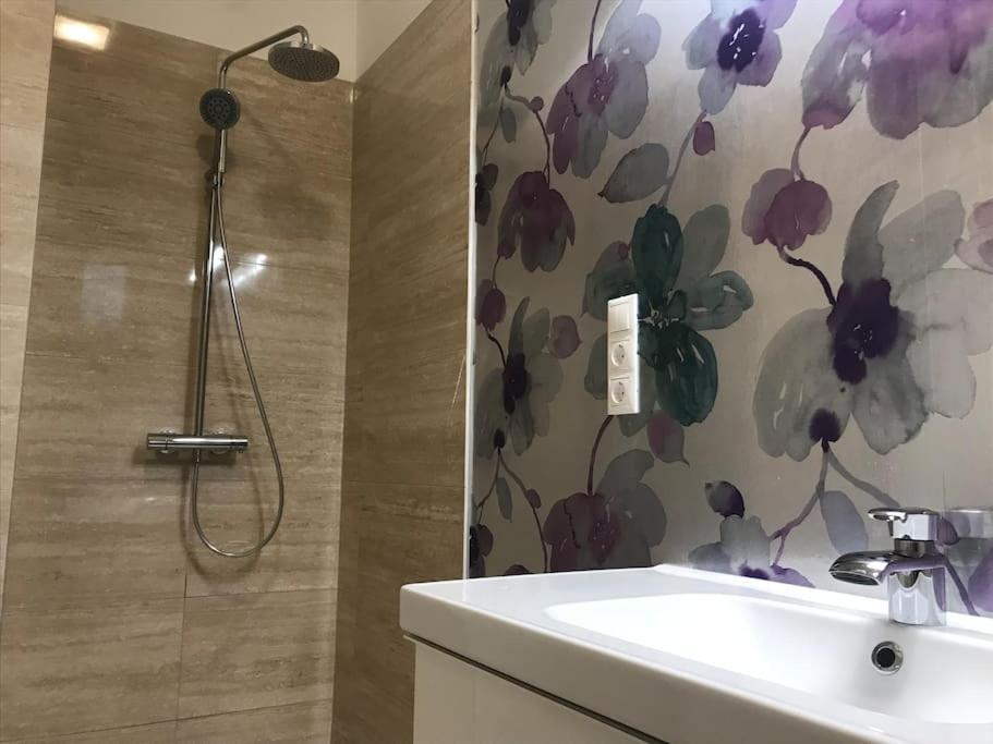 Stylish Apartment Near The River Budapest Ngoại thất bức ảnh